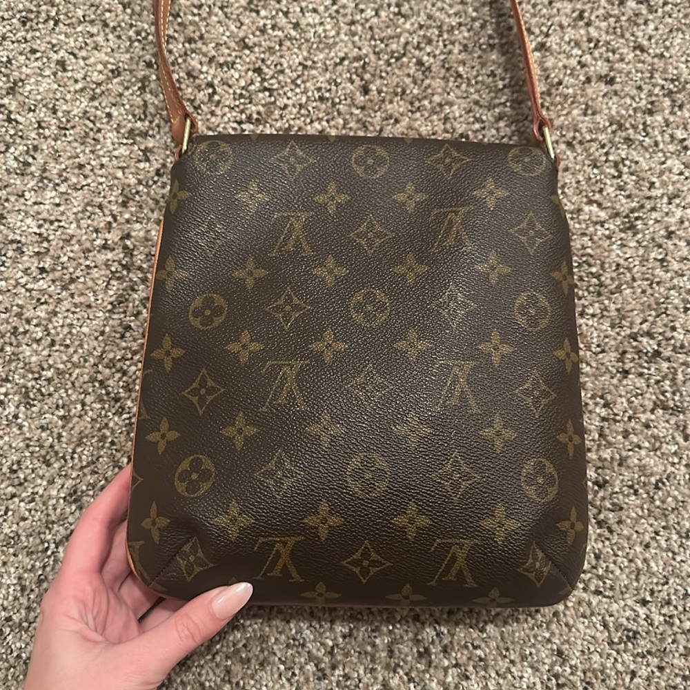 Louis Vuitton Musette Salsa PM - Picture 5 of 11